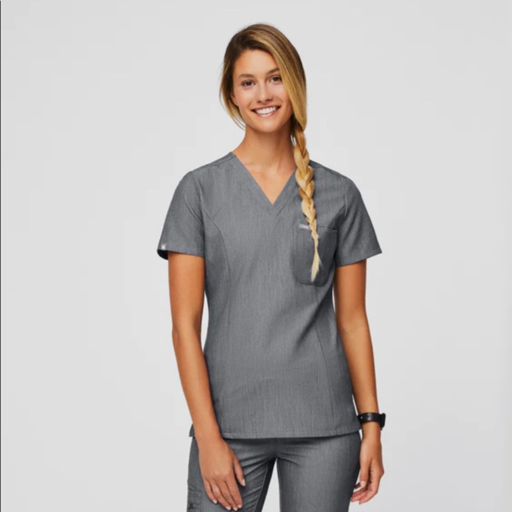 Gray Figs top